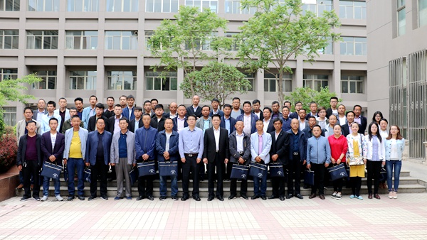 http://px.gsau.edu.cn/__local/2/48/8B/81041A759A9C505AEA87E68512A_05BB1148_20E5B.jpg?e=.jpg